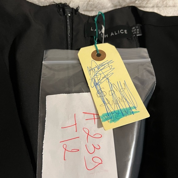 Gorgeous Jumpsuit with pearl Lavish Alice - Picture 9 of 9